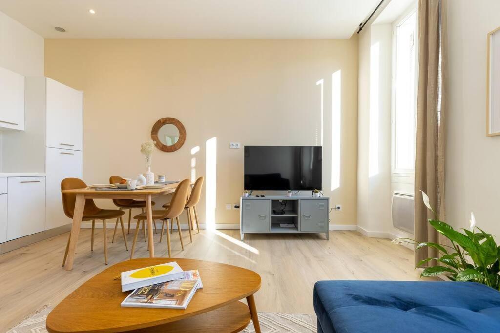 Super T2 Proche Du Cours Julien Apartment Marseille Ngoại thất bức ảnh